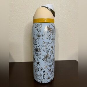 Strawberry engraved 40 oz owala freesip water bottle